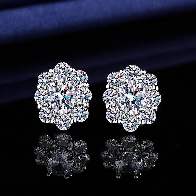 Elegant Crystal Sunburst Stud