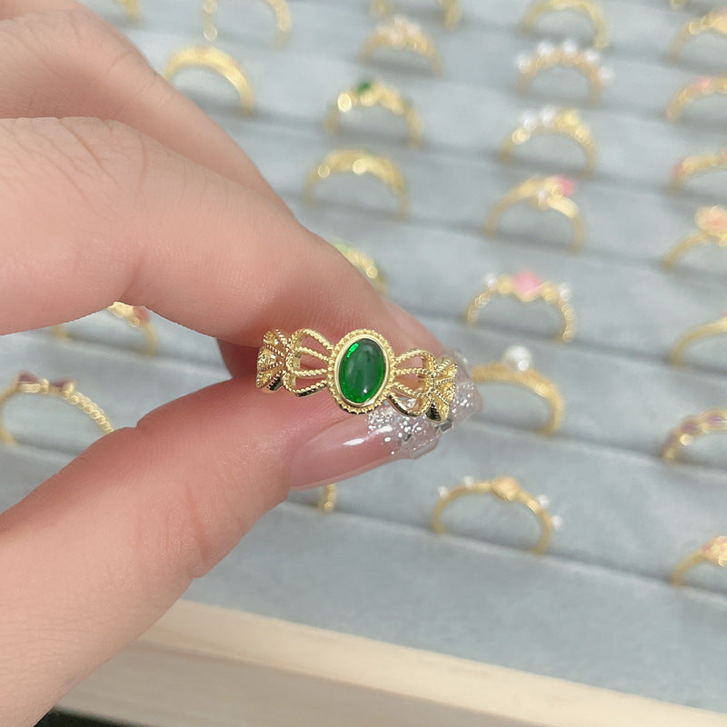 Elegant Emerald Ring