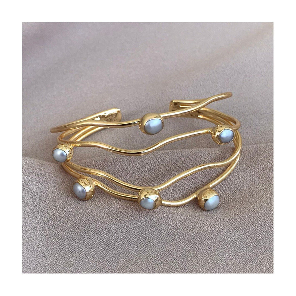 Elegant Pearl Bracelet