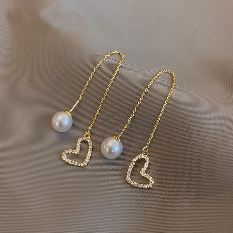 Elegant Pearl Heart Earrings