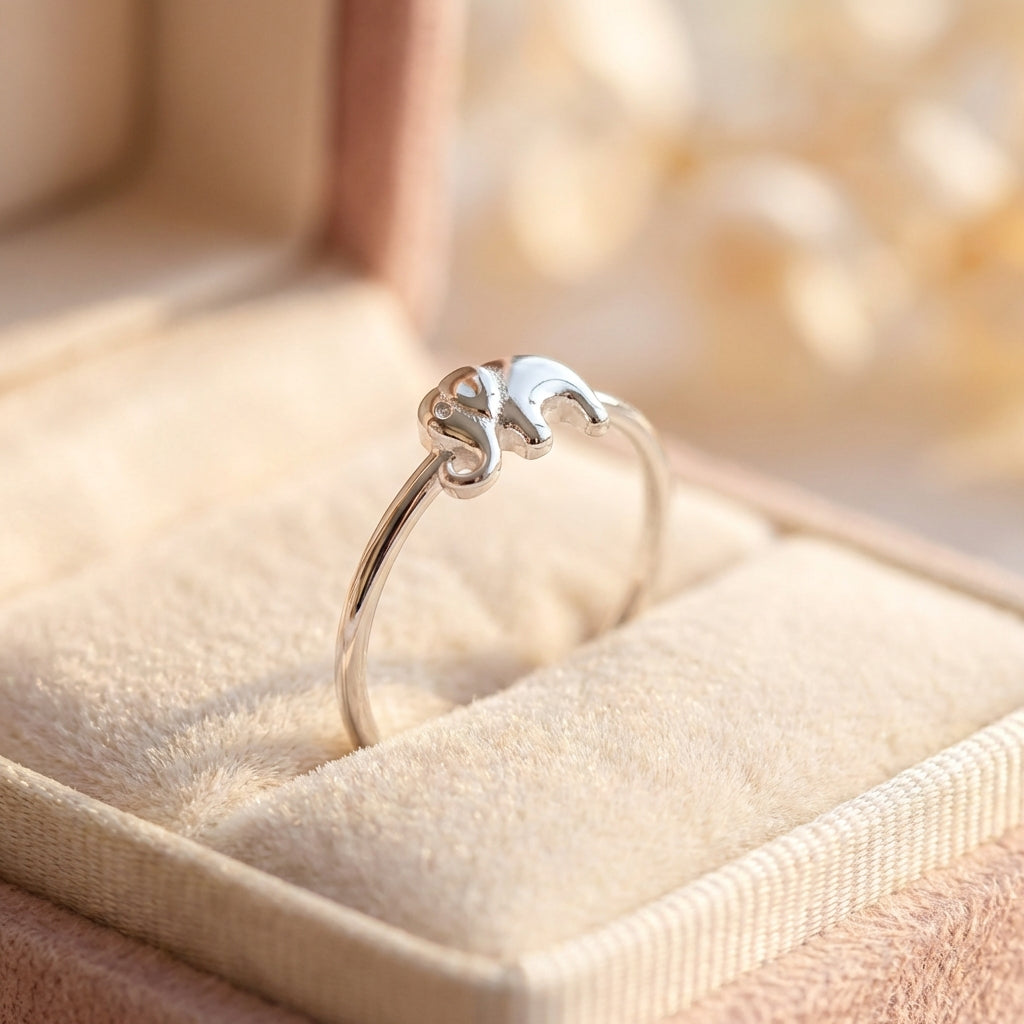 Elegant Silver Elephant Ring