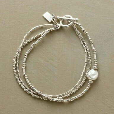Charming Pearl Bracelet For Any Occasion