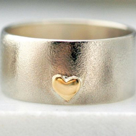 Minimal Heart Band Ring