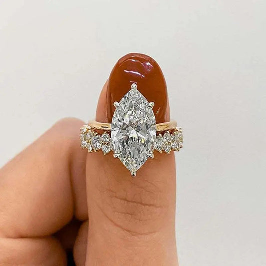Luxury Marquise Diamond Ring Set In Gold