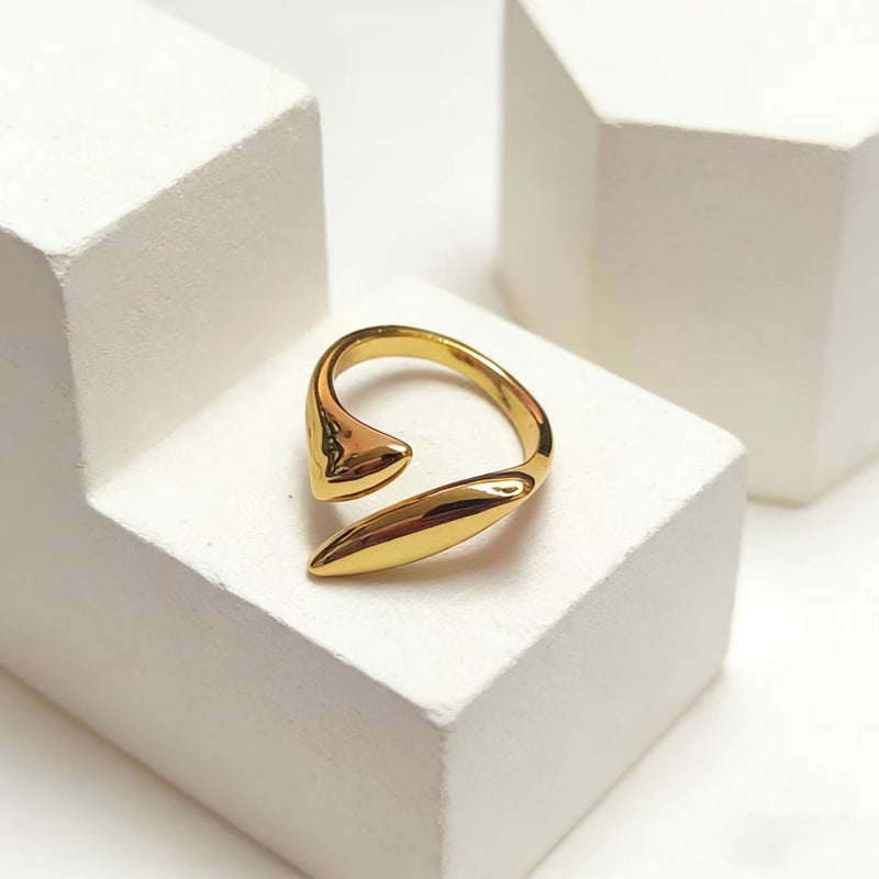 Classic Gold Ring