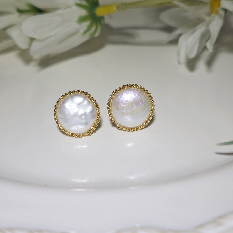 Classic Pearl Earrings
