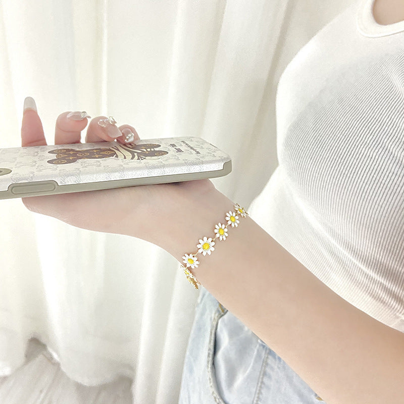 Daisy Chain Bracelet