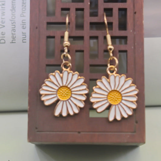 Daisy Drop Earrings
