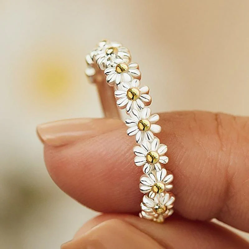 Daisy Enamel Ring