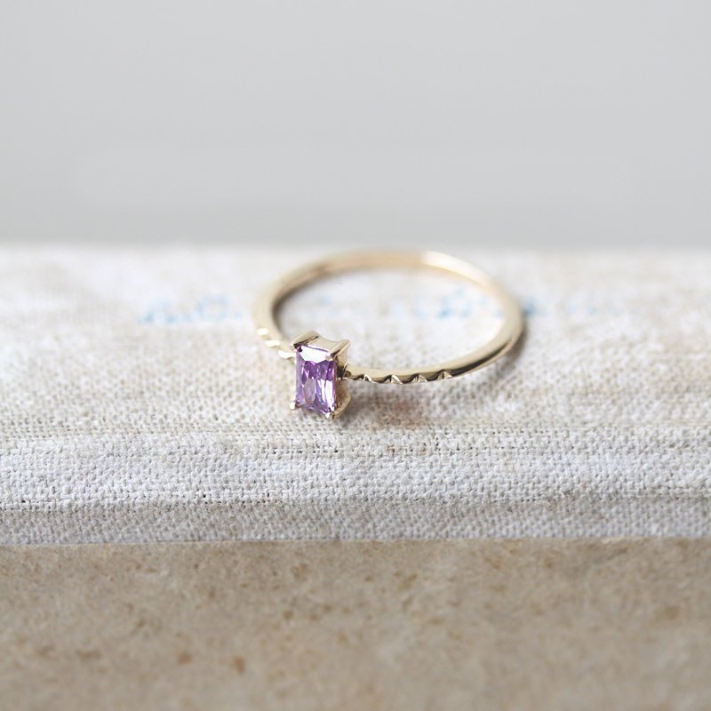 Elegant Amethyst Ring