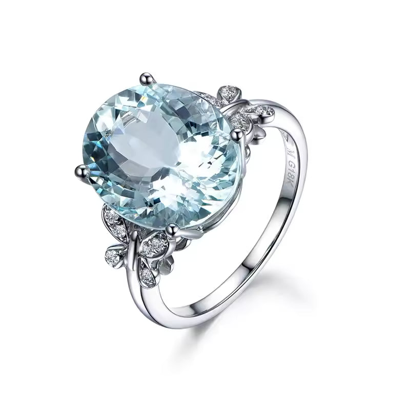 Elegant Aquamarine Crystal Ring