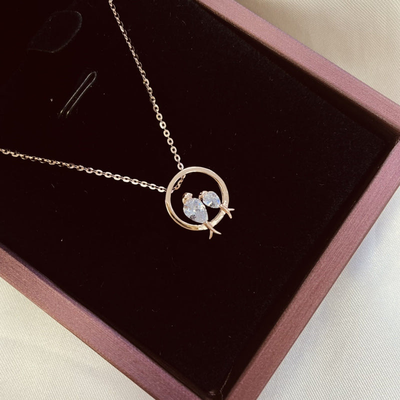 Elegant Crystal Necklace
