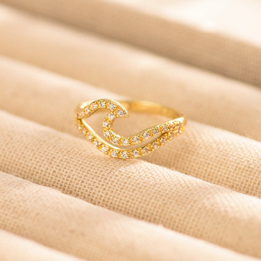 Elegant Diamond Wave Ring