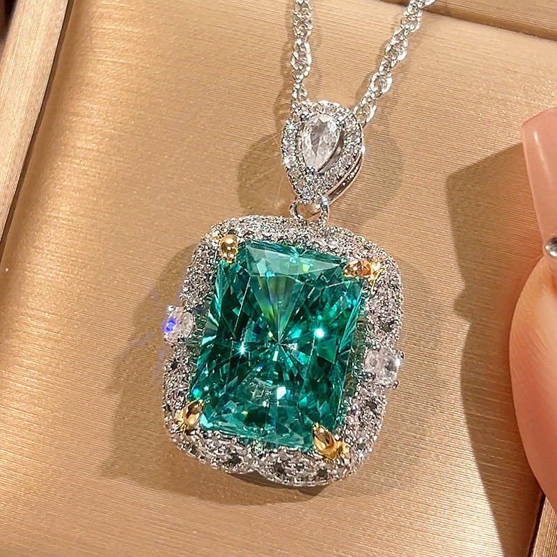Elegant Emerald Necklace