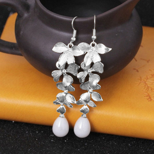 Elegant Floral Pearl Earrings