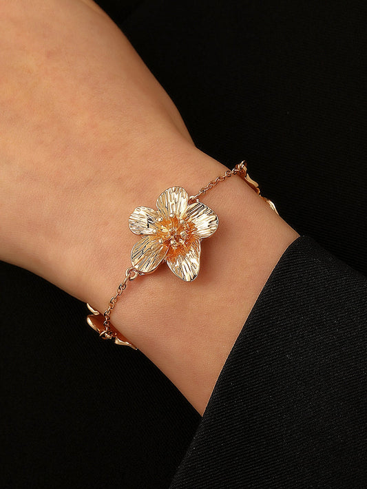 Elegant Flower Bracelet