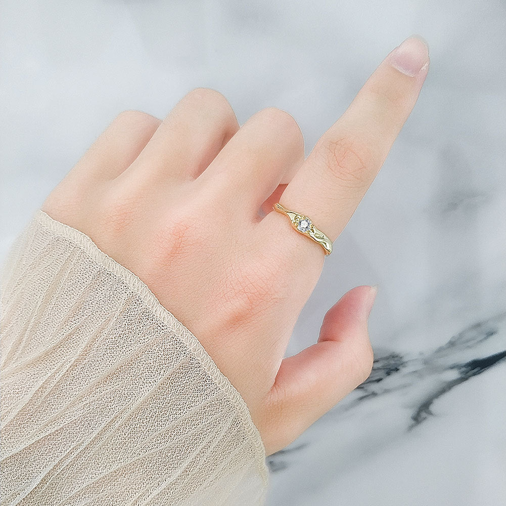 Elegant Gold Ring