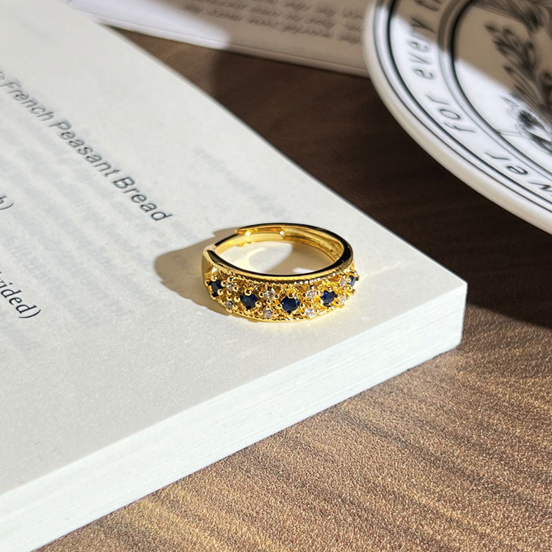 Elegant Gold Sapphire Ring