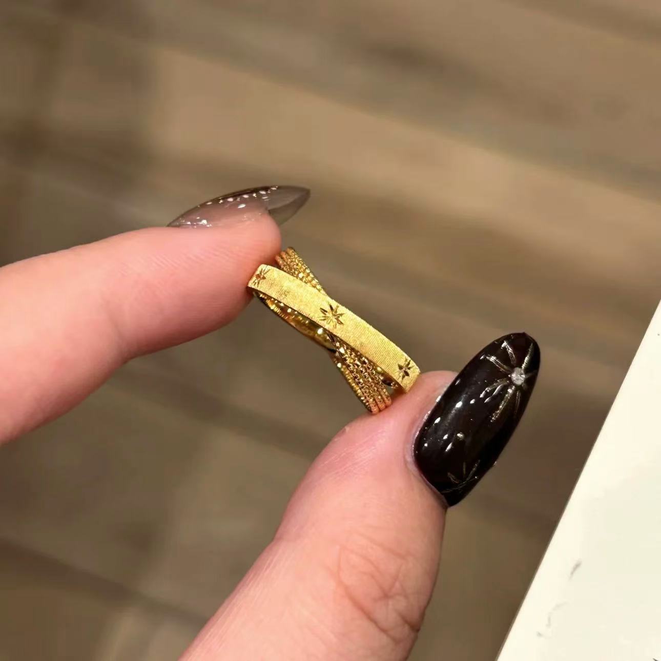 Elegant Gold Tassel Ring