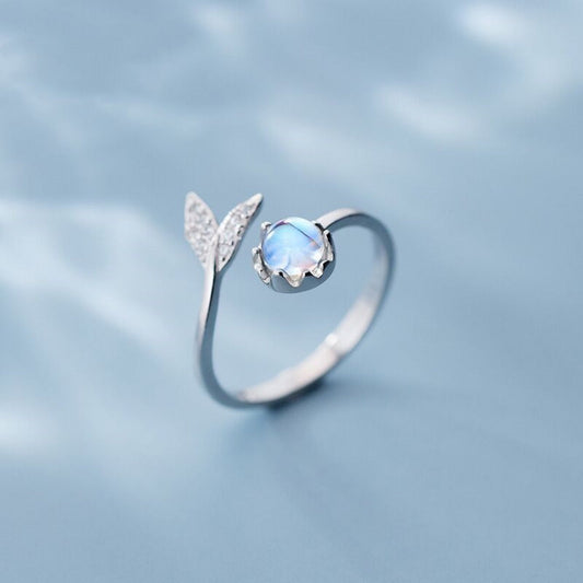 Elegant Moonstone Ring
