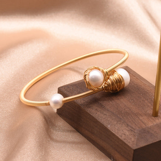 Elegant Pearl Bracelet