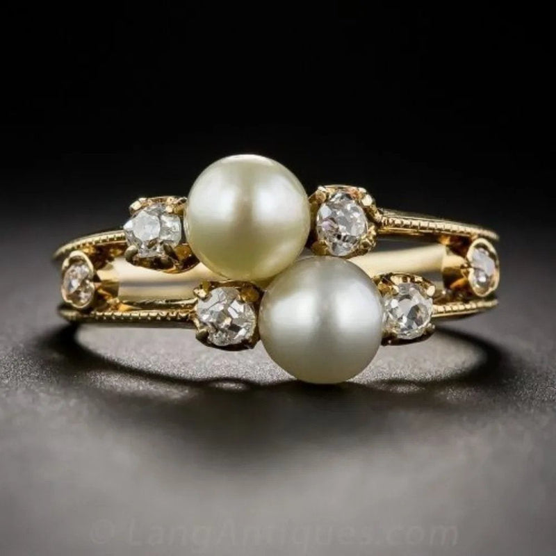 Elegant Pearl Diamond Ring