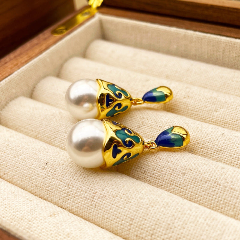 Elegant Pearl Earrings