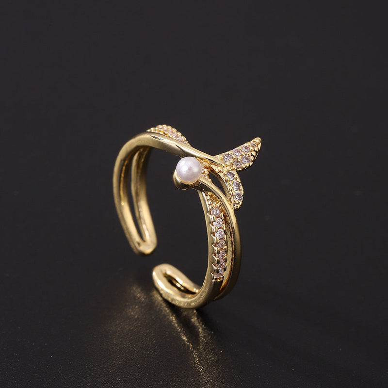 Elegant Pearl Gold Ring