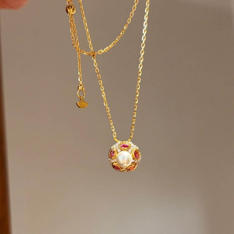Elegant Pearl Necklace