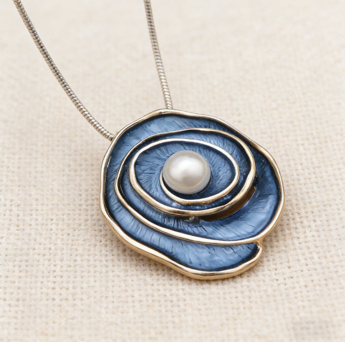 Elegant Pearl Necklace