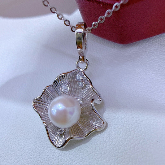 Elegant Pearl Necklace