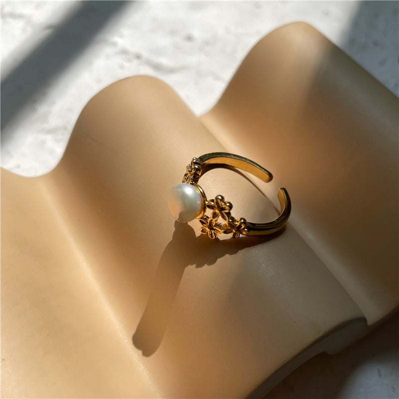 Elegant Pearl Ring