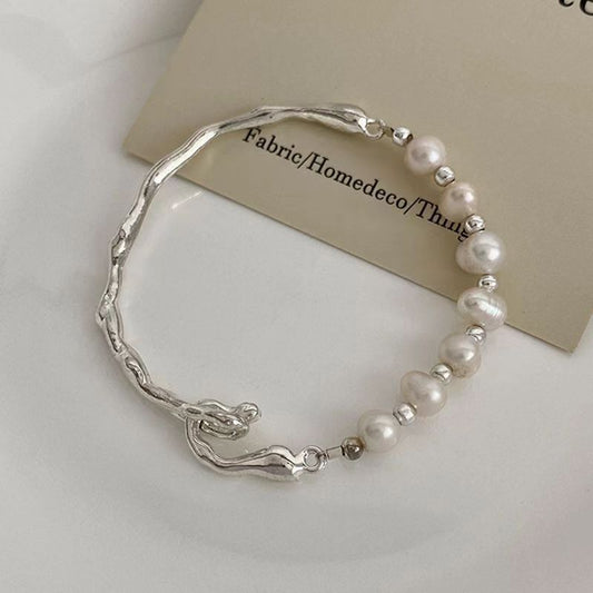 Elegant Pearl Silver Knot