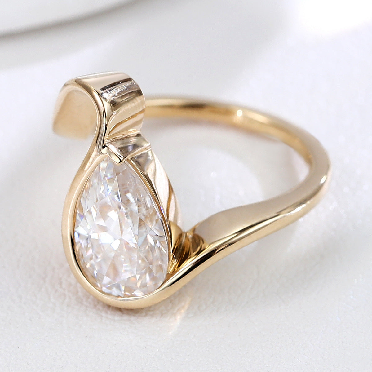 Elegant Teardrop Ring