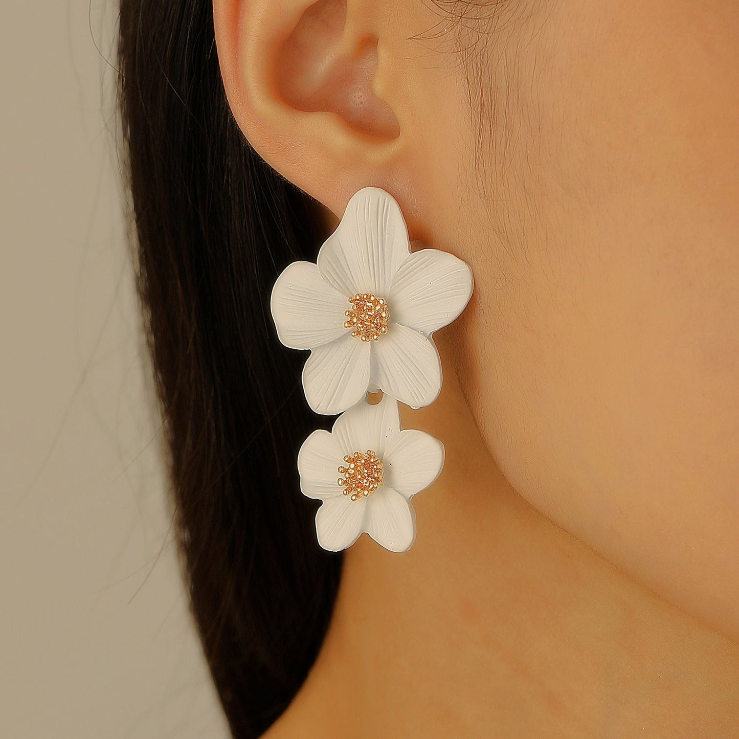 Elegant White Flower Earrings