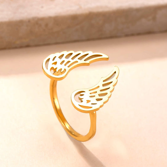 Elegant Wing Ring