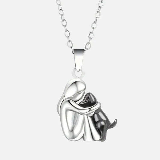 Classing Hugging Necklace