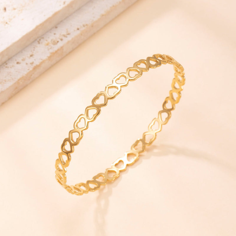 Romantic Gold Heart Bracelet