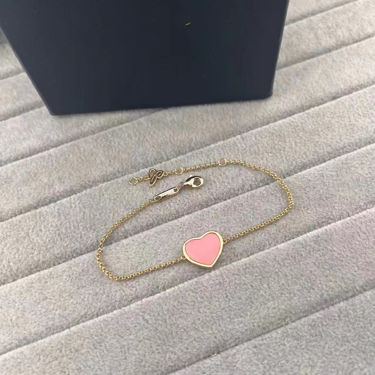 Romantic Pink Heart Bracelet