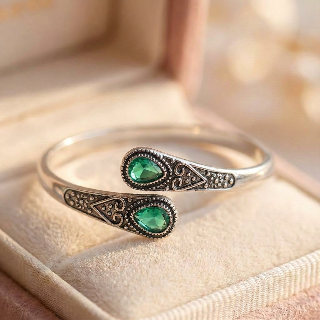Vintage Adjustable Cuff Natural Green Stone Bracelet