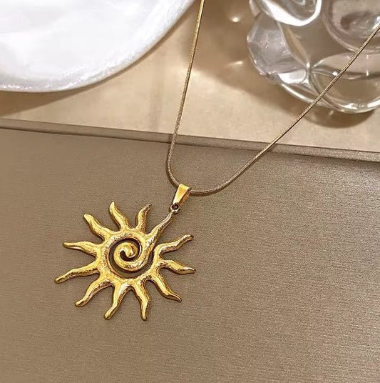Vintage Chic Sun Shaped