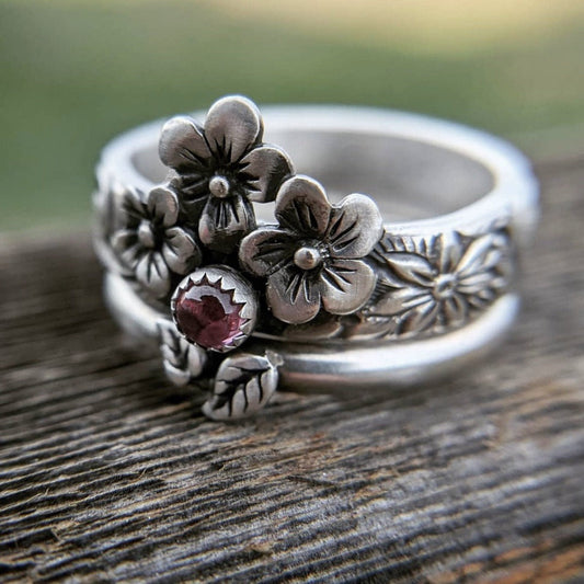 Vintage Floral Ring
