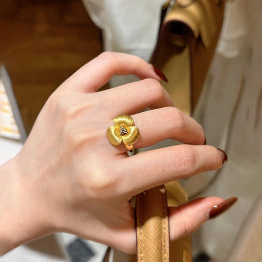 Vintage Gold Flower Ring