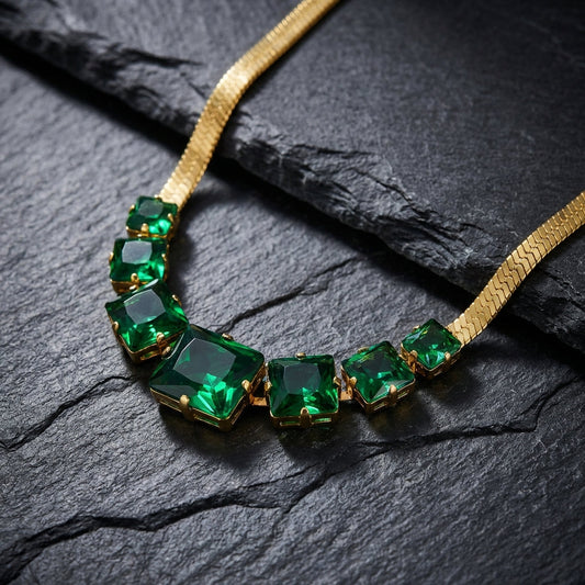 Beautiful Necklace With Unique Style