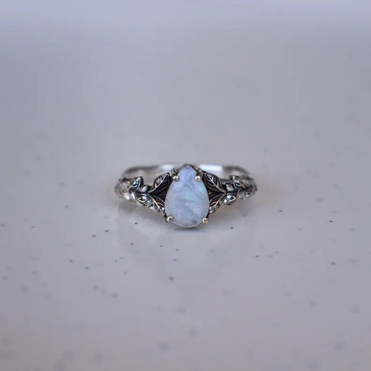 Vintage Moonstone Ring