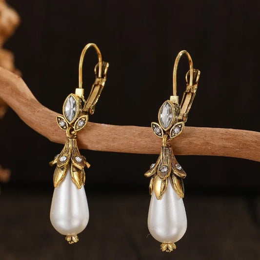Vintage Pearl Dangle
