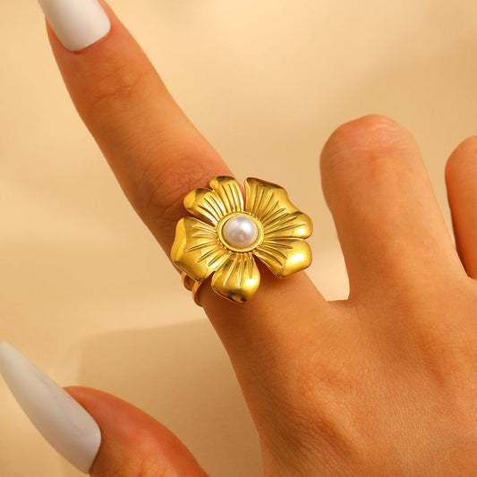 Vintage Pearl Gold Ring
