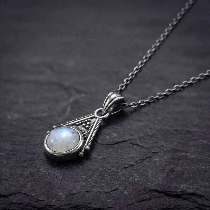 Vintage Silver Moonstone Necklace