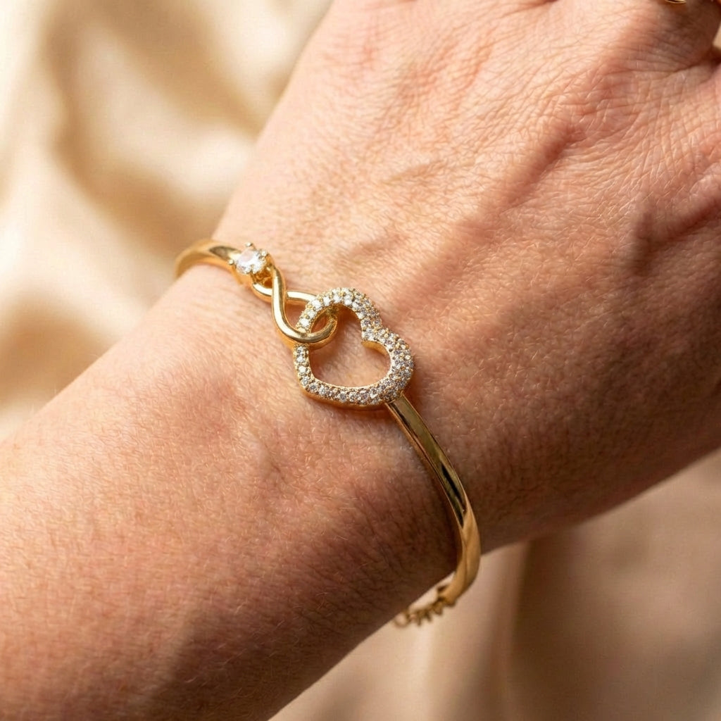 Vintage Zircon Heart Hollow Gold Bracelet