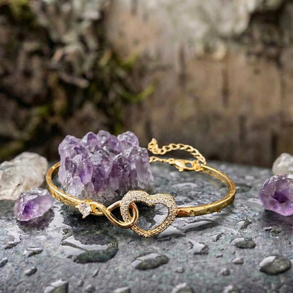 Vintage Zircon Heart Hollow Gold Bracelet